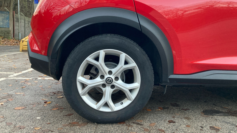 Nissan Juke 1.0 DiG-T 114 N-Connecta 5dr Petrol Hatchback